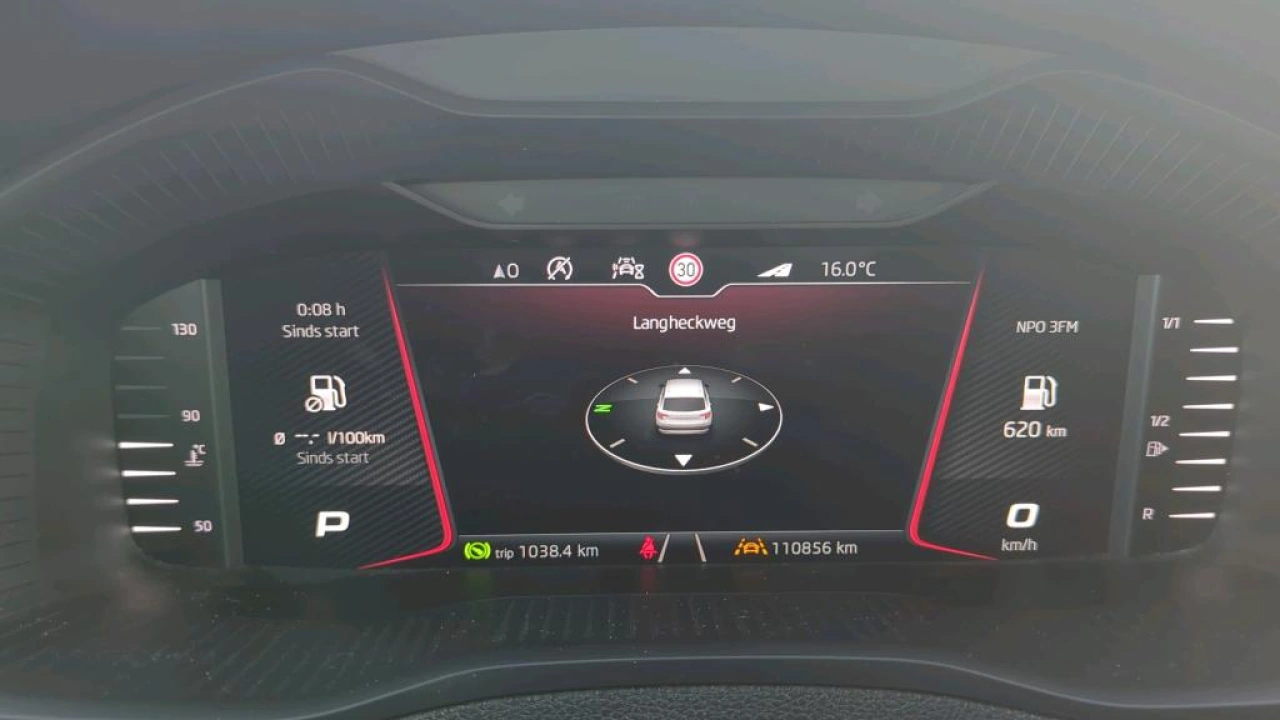 Škoda Karoq 1.5 TSI ACT Sportline Business