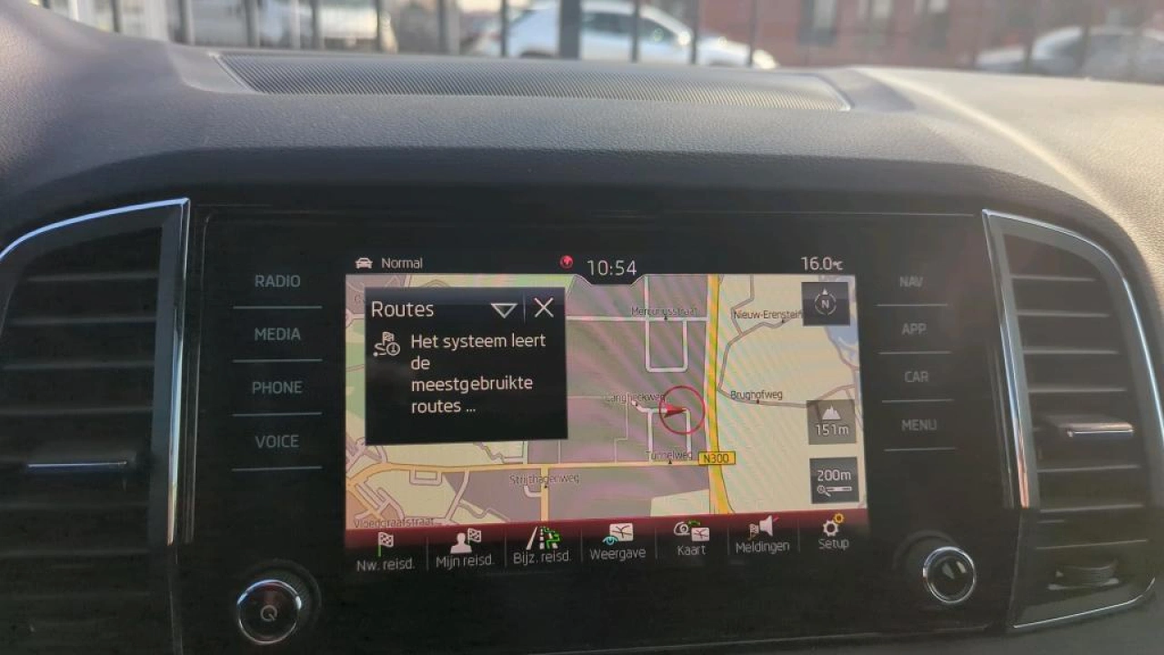 Škoda Karoq 1.5 TSI ACT Sportline Business