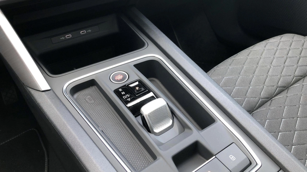 SEAT Leon Sportstourer 1.5 TSI e-Hybrid FR Business