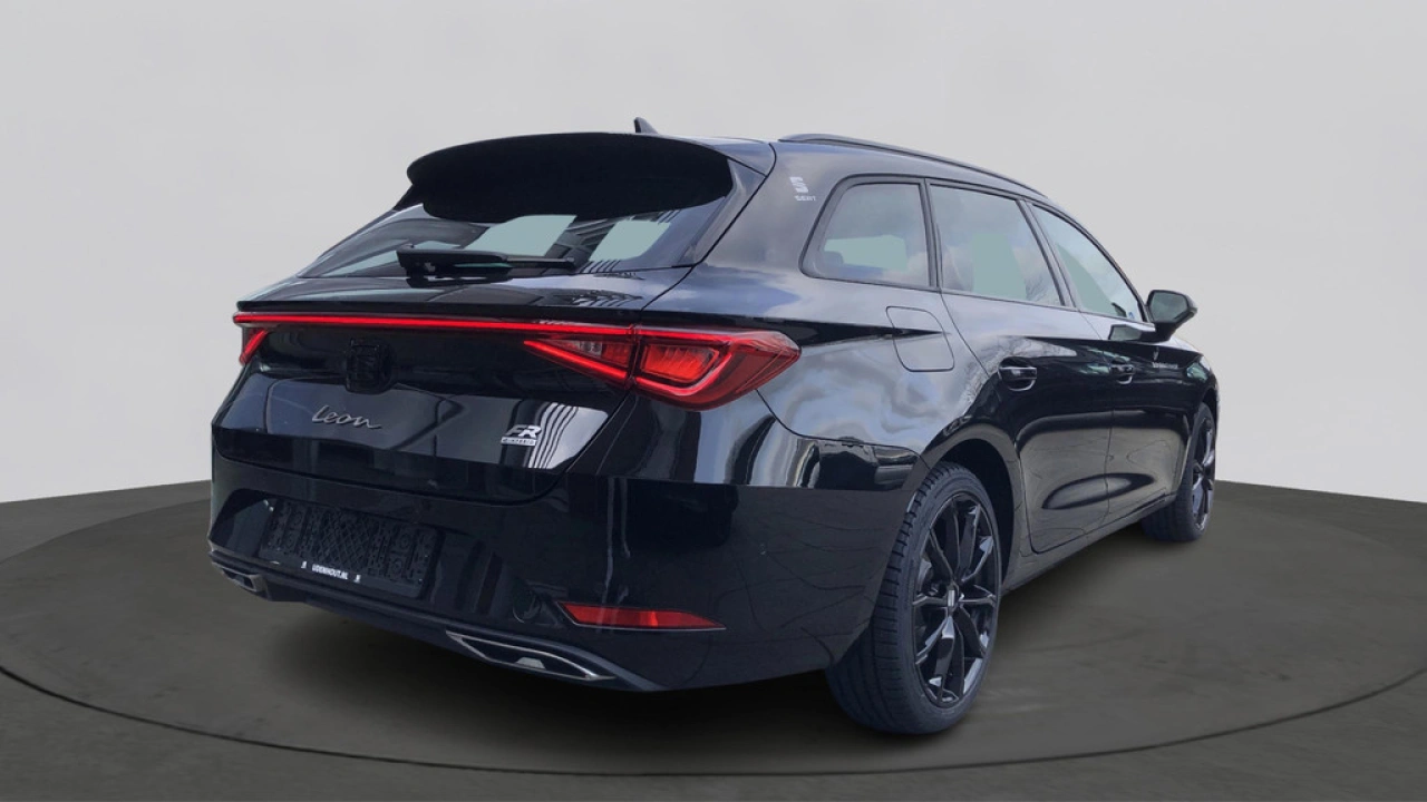 SEAT Leon Sportstourer 1.5 TSI e-Hybrid FR Business