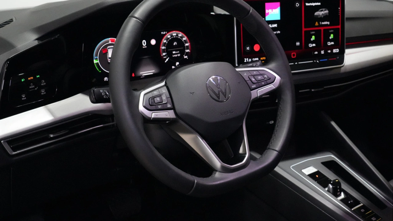 Volkswagen Golf 1.5 150pk eHybrid Life Edition