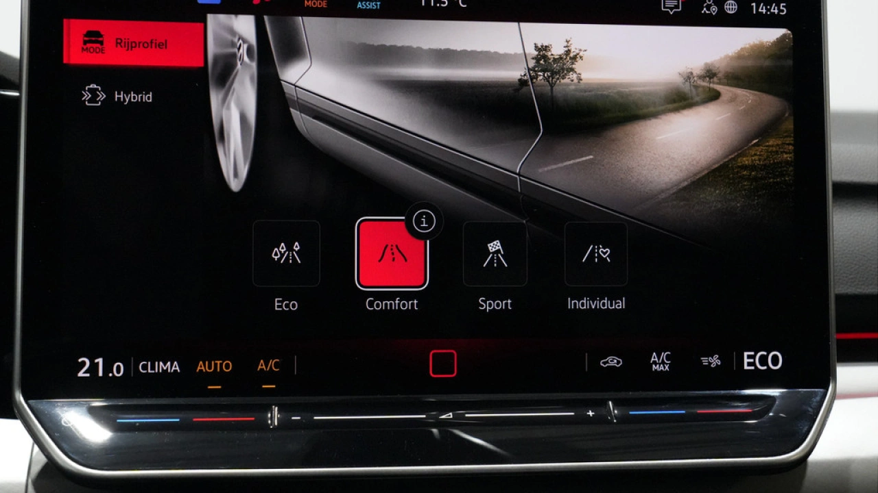 Volkswagen Golf 1.5 150pk eHybrid Life Edition