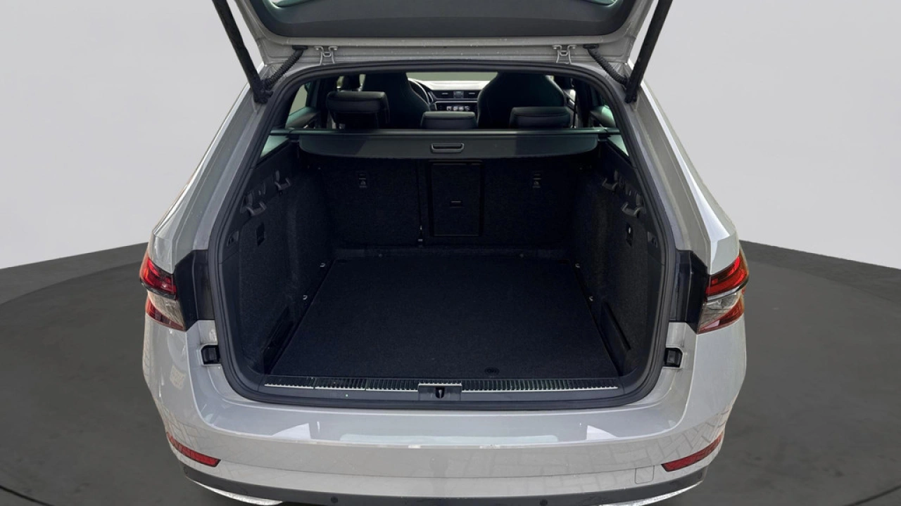 Škoda Superb Combi 1.5 TSI ACT Sportline Business