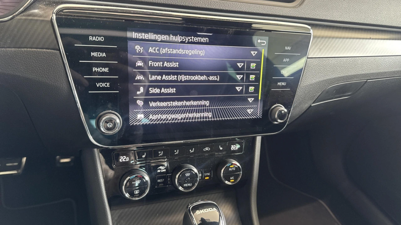 Škoda Superb Combi 1.5 TSI ACT Sportline Business