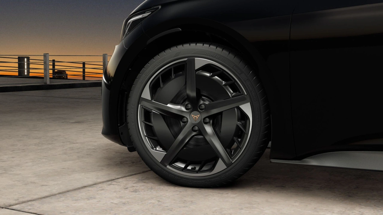 CUPRA Born 79 kWh 231 1AT Business Limited