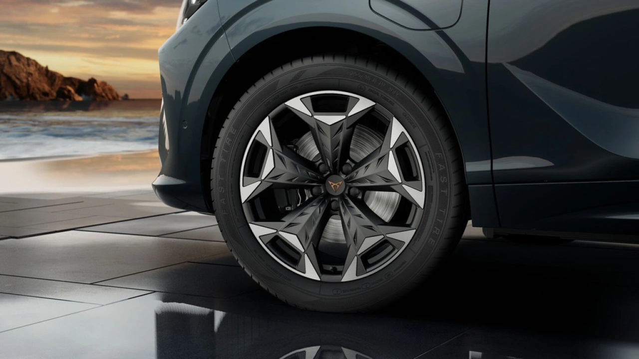 CUPRA Terramar 1.5 TSI e-Hybrid 272 6DSG VZ Performance