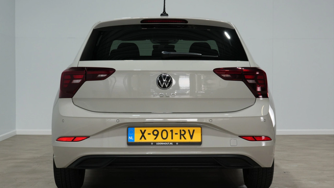Volkswagen Polo 1.0 TSI Life Business