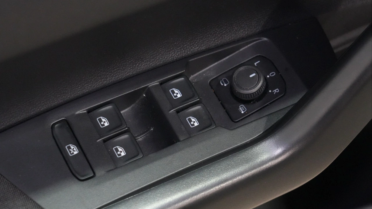 Volkswagen Polo 1.0 TSI Life Business