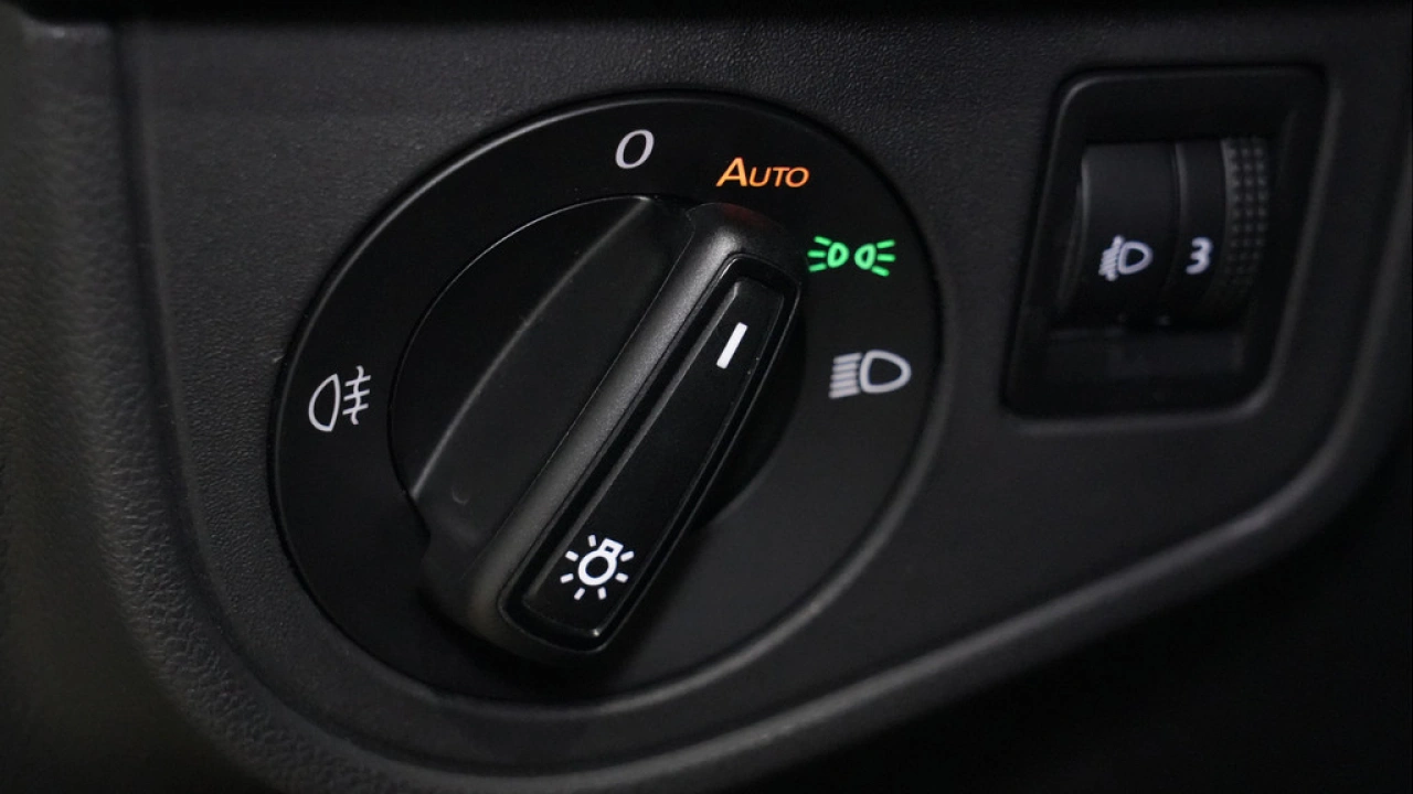 Volkswagen Polo 1.0 TSI Life Business