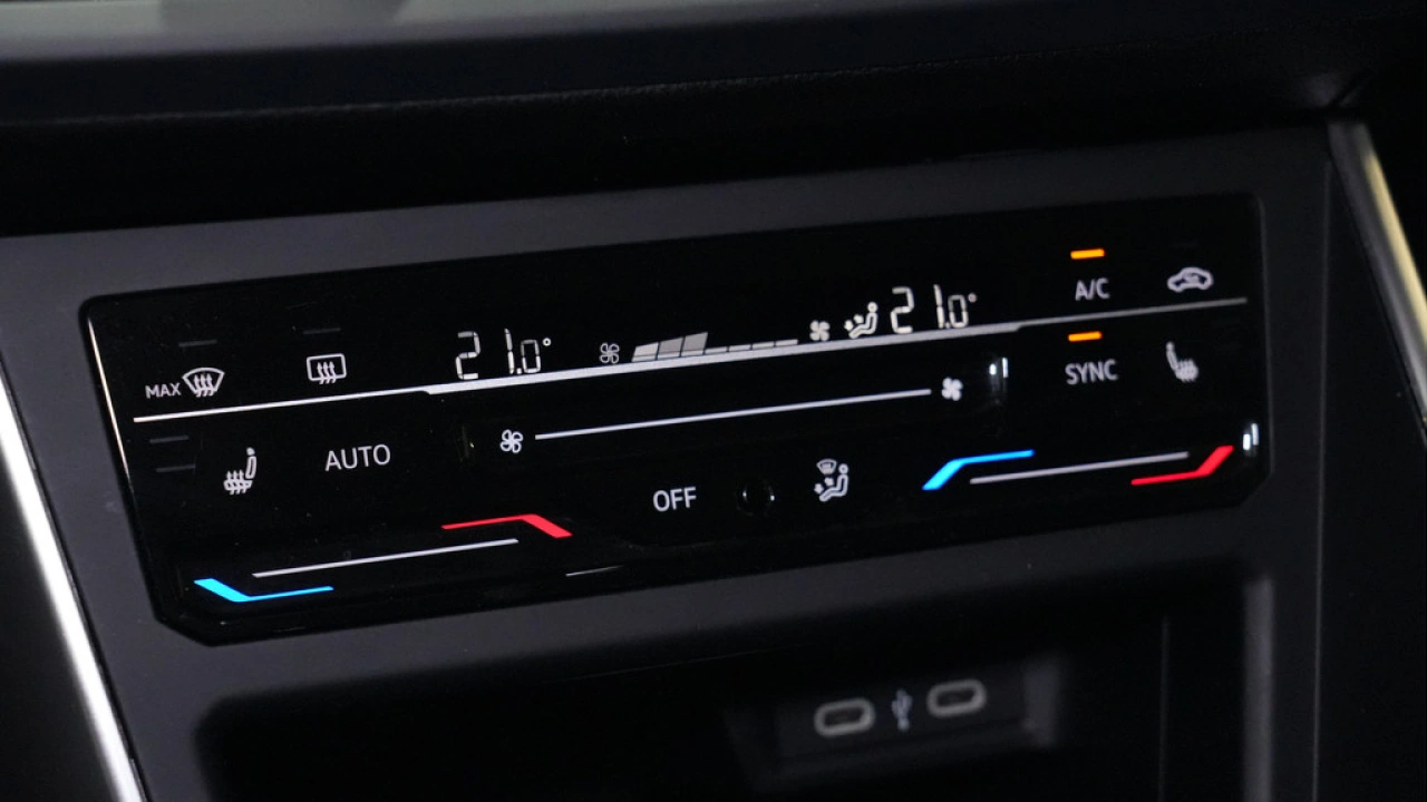 Volkswagen Polo 1.0 TSI Life Business