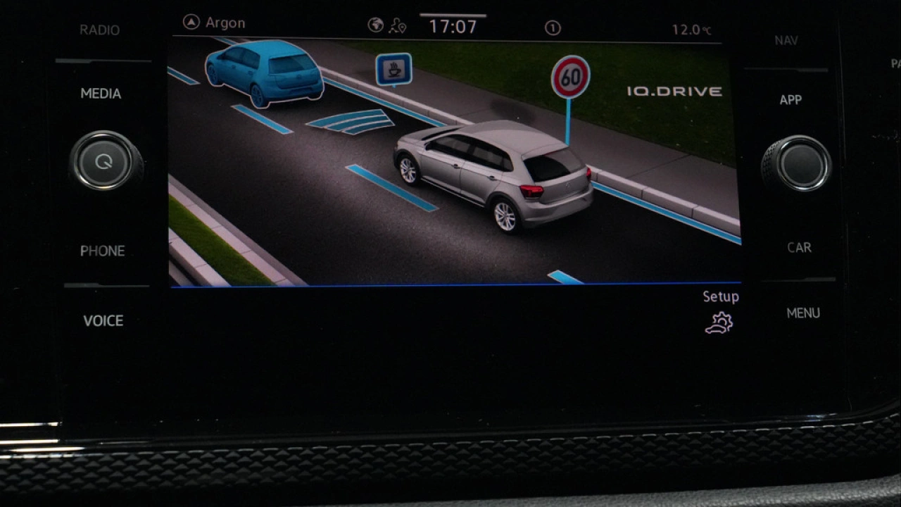 Volkswagen Polo 1.0 TSI Life Business