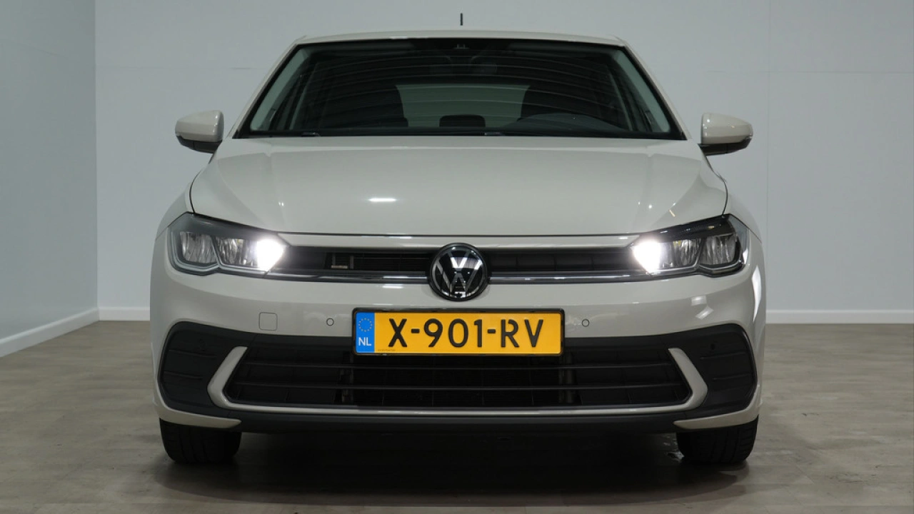 Volkswagen Polo 1.0 TSI Life Business
