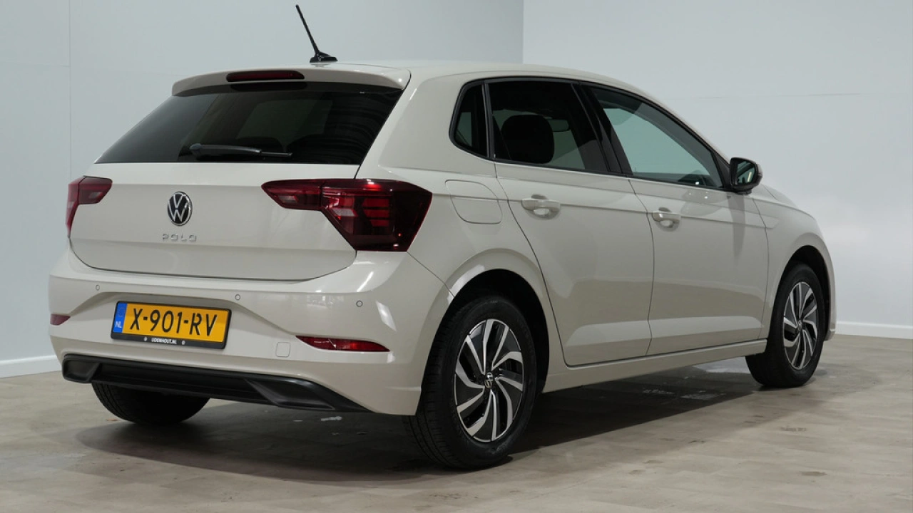 Volkswagen Polo 1.0 TSI Life Business