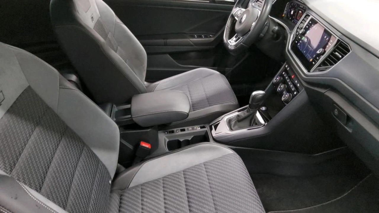 Volkswagen T-Roc Cabrio 1.5 TSI 150pk Automaat Black Style R-Line