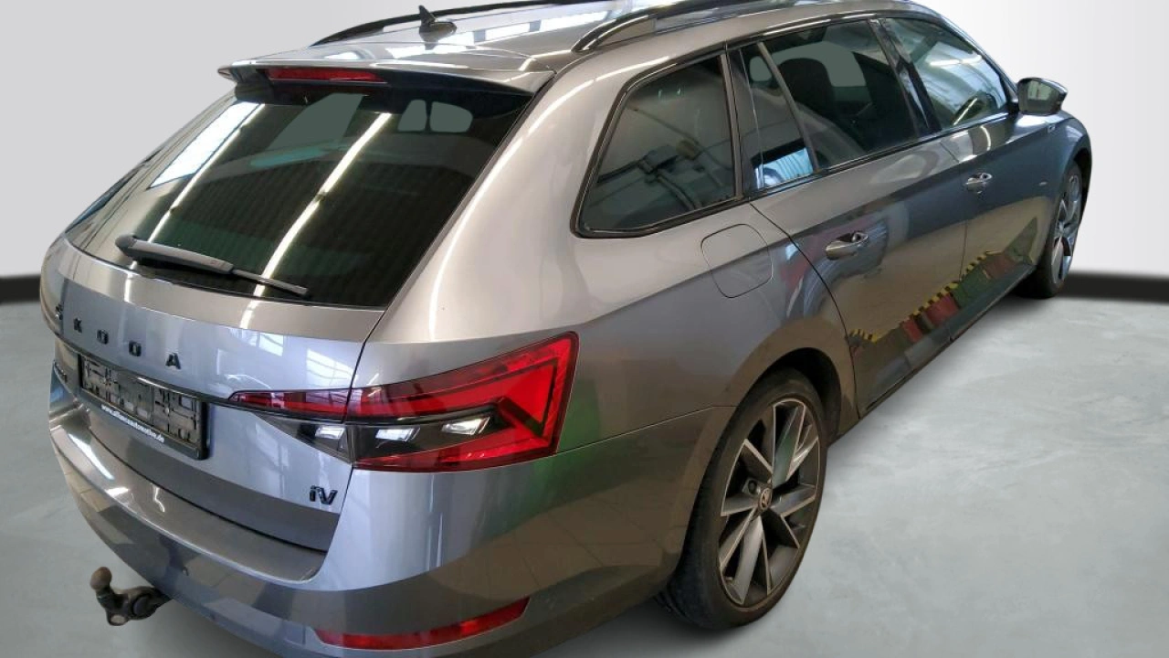 Škoda Superb Combi 1.4 TSI iV 218pk PHEV Sportline Business