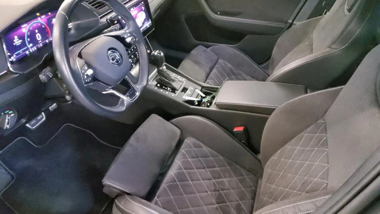 Škoda Superb Combi 1.4 TSI iV 218pk PHEV Sportline Business