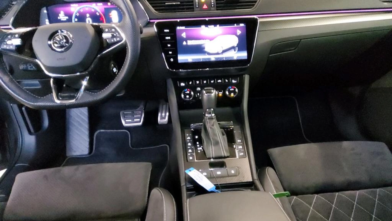 Škoda Superb Combi 1.4 TSI iV 218pk PHEV Sportline Business