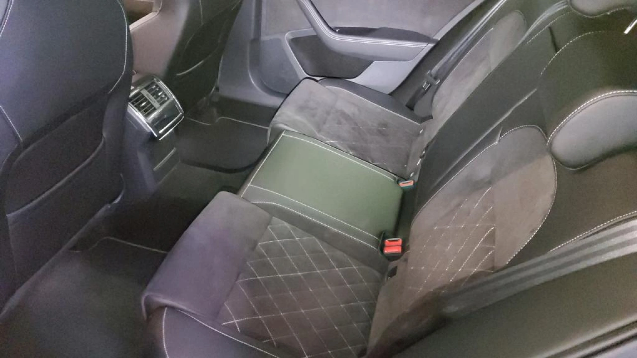 Škoda Superb Combi 1.4 TSI iV 218pk PHEV Sportline Business