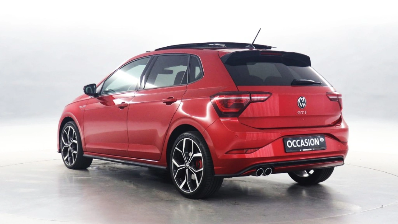 Volkswagen Polo GTI 2.0 207pk Automaat | Pano | Stoelverwarming | Keyless | Cruise | Camera