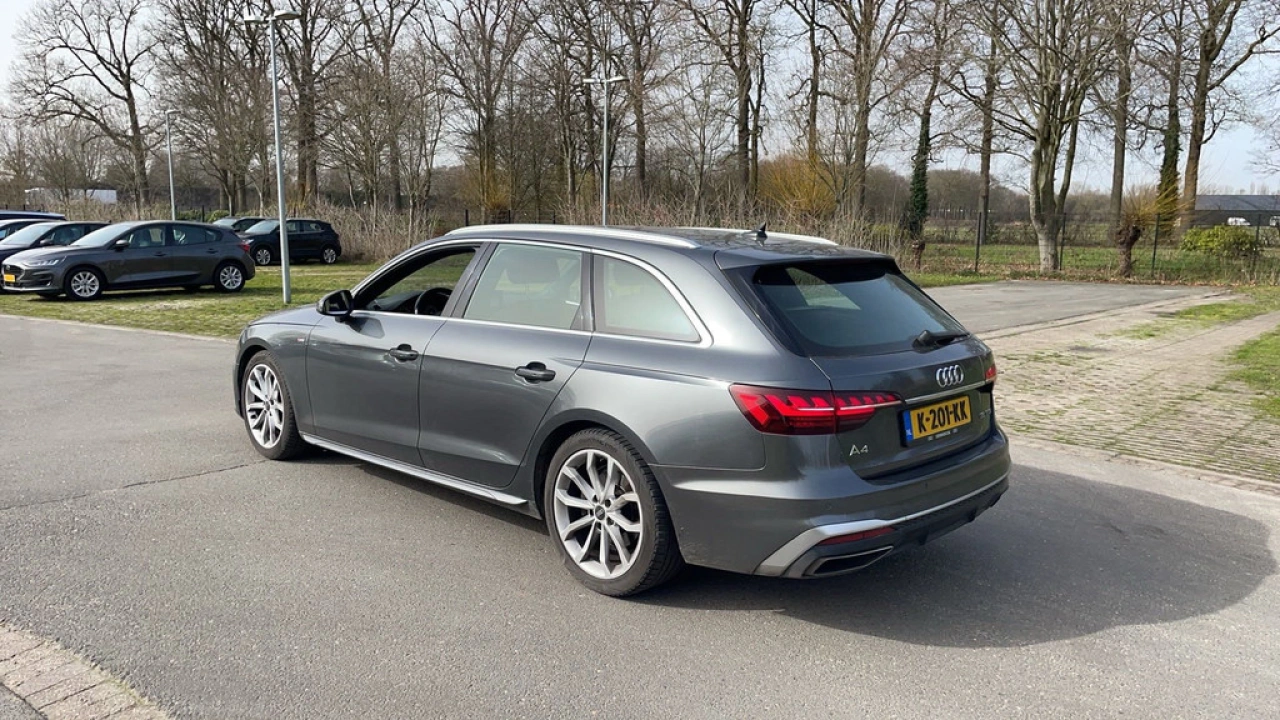 Audi A4 Avant 35 TFSI 150pk S Edition S-Tronic