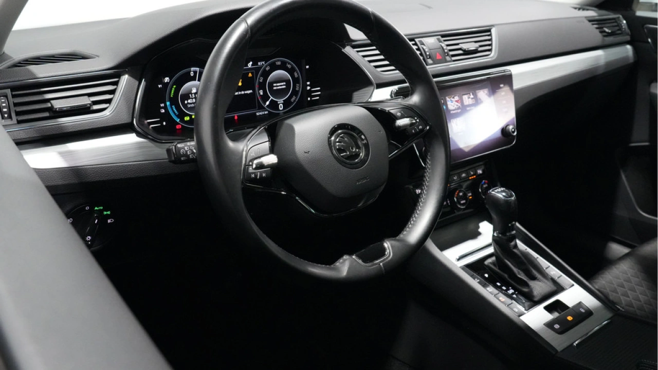 Škoda Superb Combi 1.4 TSI iV 204pk PHEV Business Edition Plus