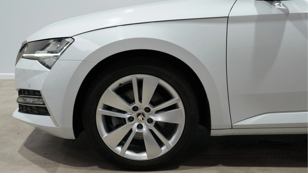 Škoda Superb Combi 1.4 TSI iV 204pk PHEV Business Edition Plus