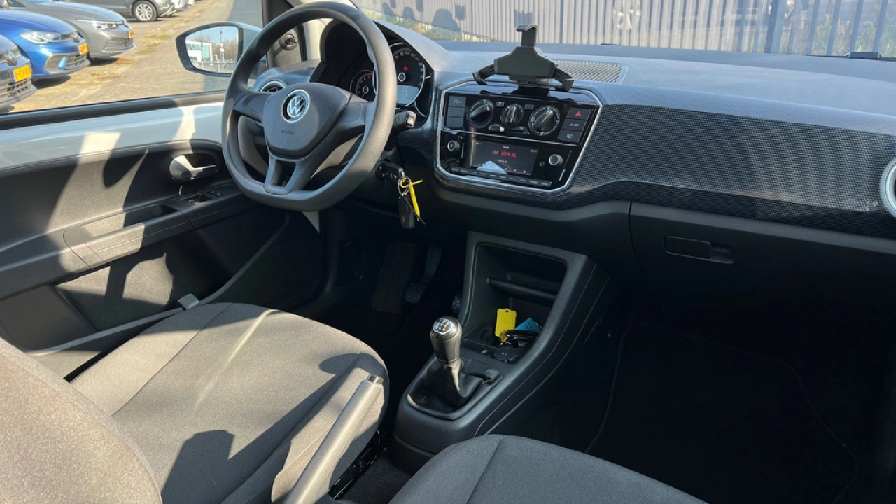 Volkswagen up! 1.0 65pk Airco Lane Assist Bluetooth DAB