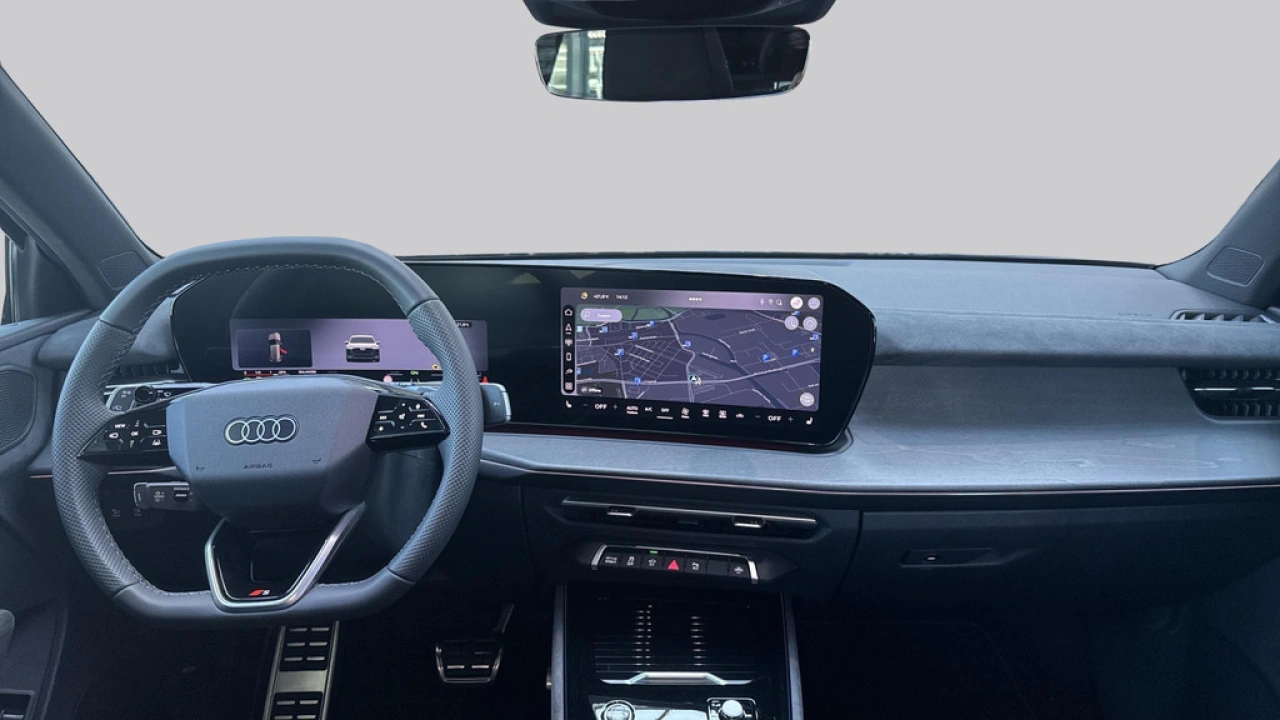 Audi Q3 1.5 200kW e-hybrid S edition Utopiablauw metallic