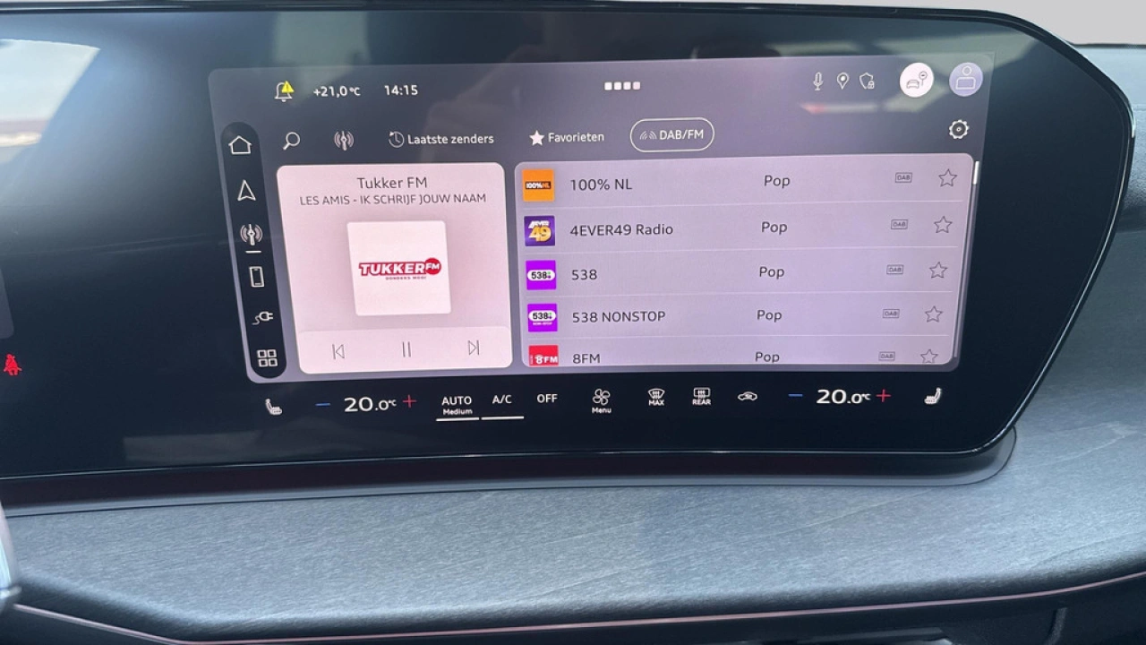 Audi Q3 1.5 200kW e-hybrid S edition Utopiablauw metallic