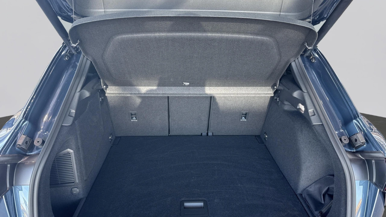 Audi Q3 1.5 200kW e-hybrid S edition Utopiablauw metallic