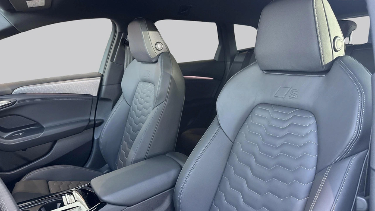 Audi A6 Avant e-tron S edition 83 kWh