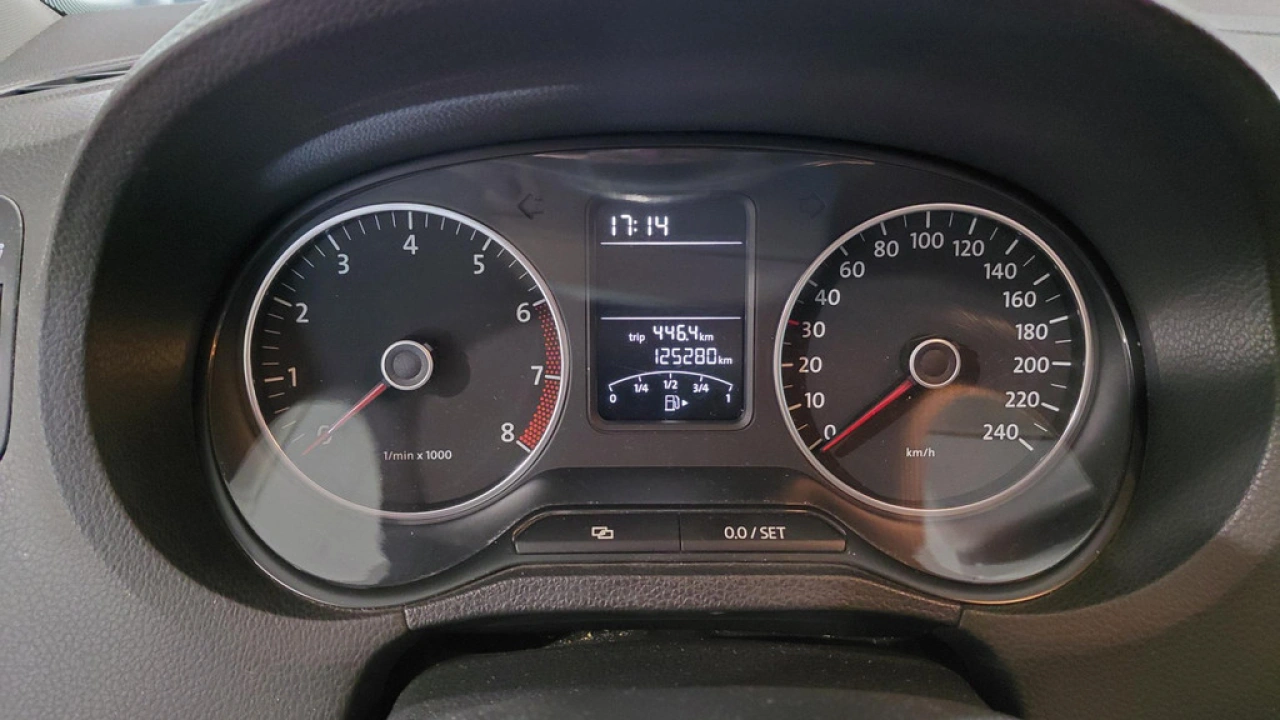 Volkswagen Polo 1.4-16V Highline