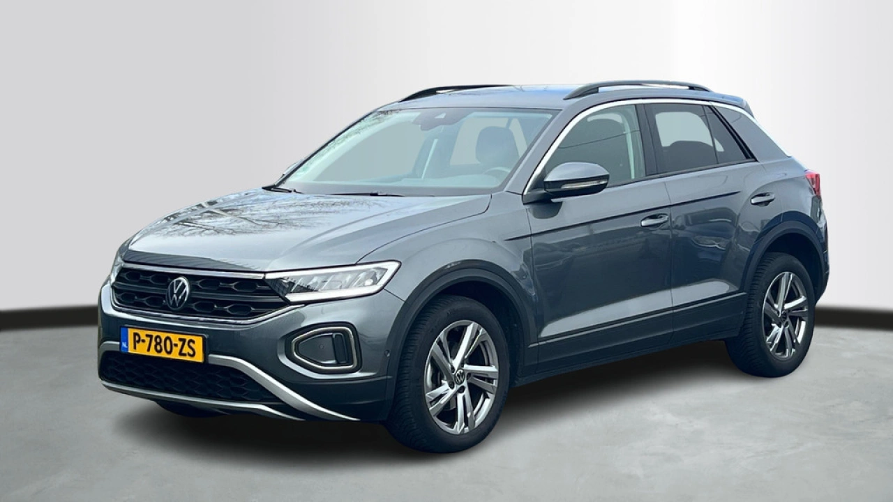 Volkswagen T-Roc 1.5 TSI 150pk DSG Life 75 Edition Navigatie Camera