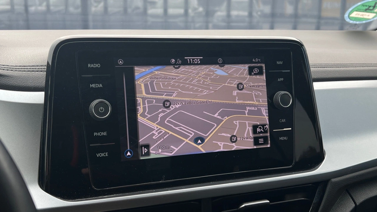 Volkswagen T-Roc 1.5 TSI 150pk DSG Life 75 Edition Navigatie Camera