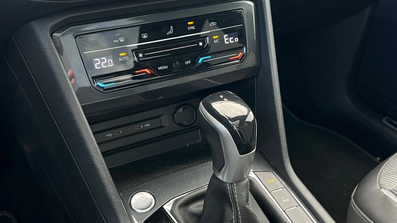 Volkswagen Tiguan 1.4 TSI 245pk DSG eHybrid R-Line Business Panoramadak Trekhaak