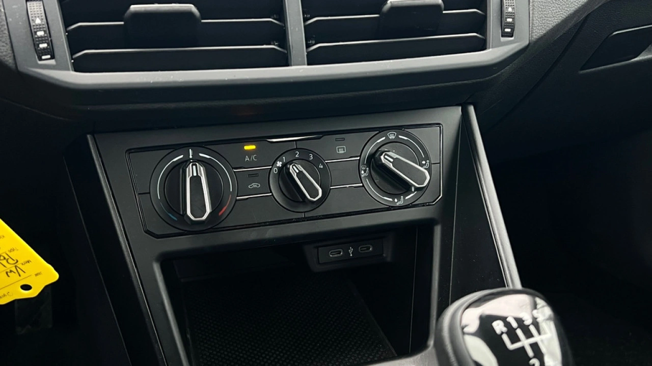 Volkswagen Polo 1.0 MPI 80pk Airco App connect Parkeersensoren achter