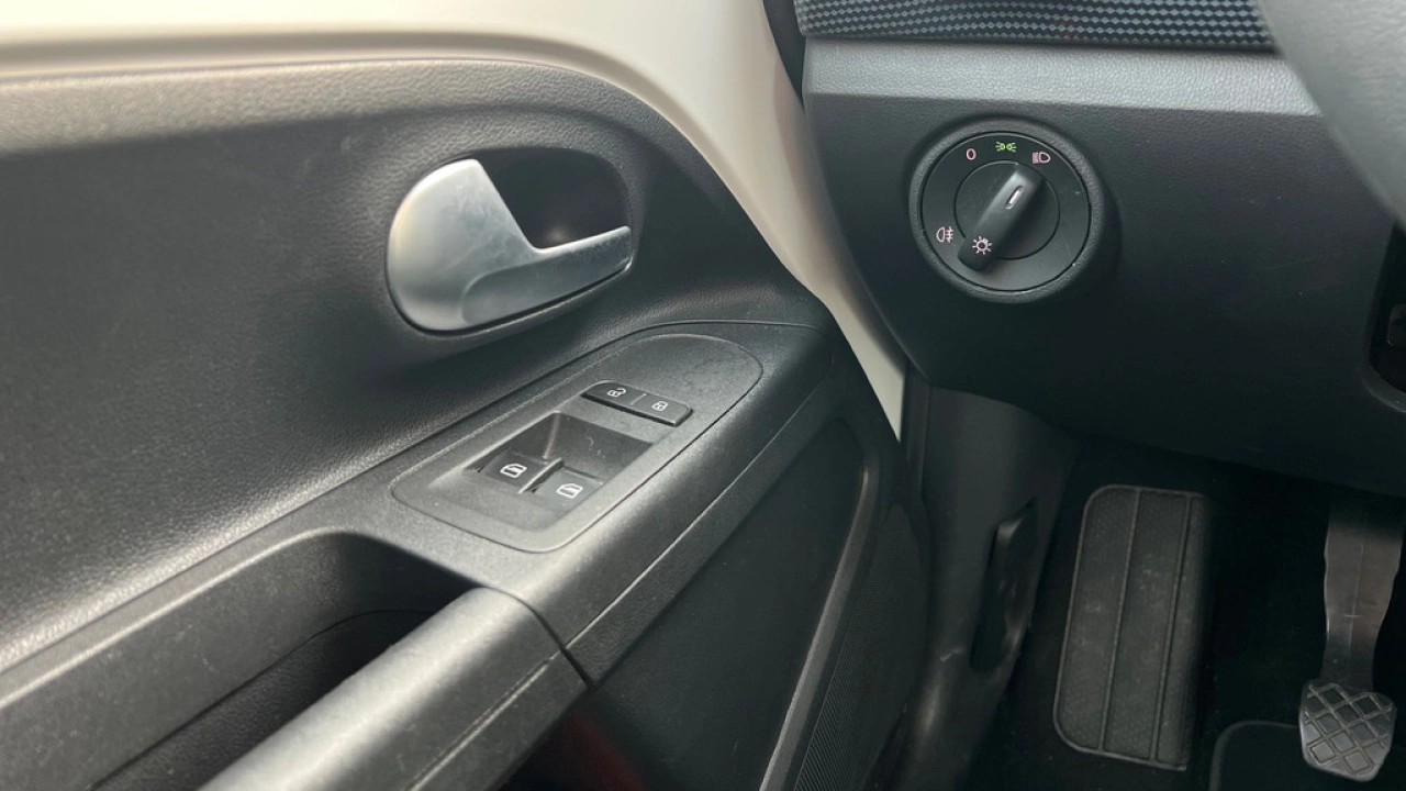 Volkswagen up! 1.0 65pk Airco Bluetooth Lane Assist