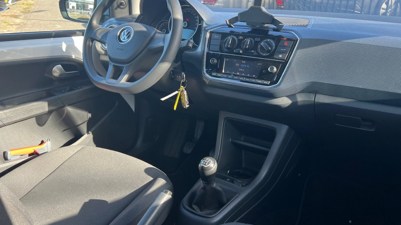 Volkswagen up! 1.0 65pk Airco bluetooth Lane Assist