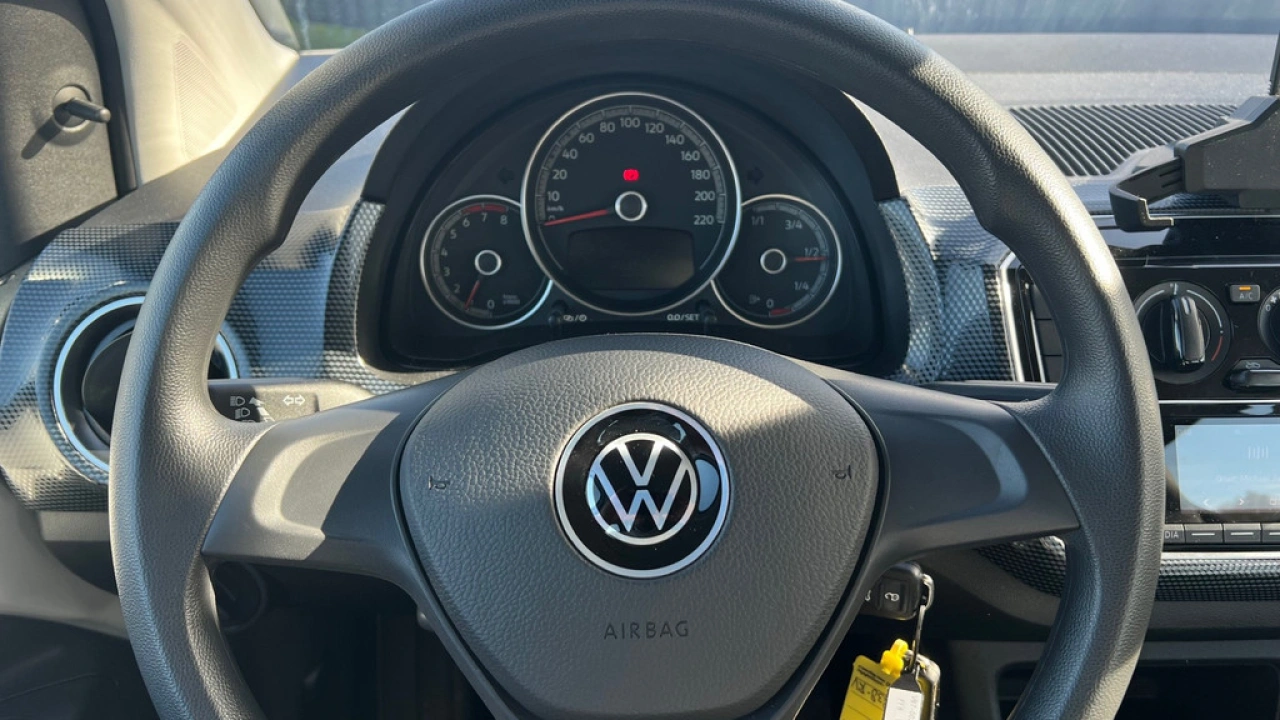 Volkswagen up! 1.0 65pk Airco bluetooth Lane Assist