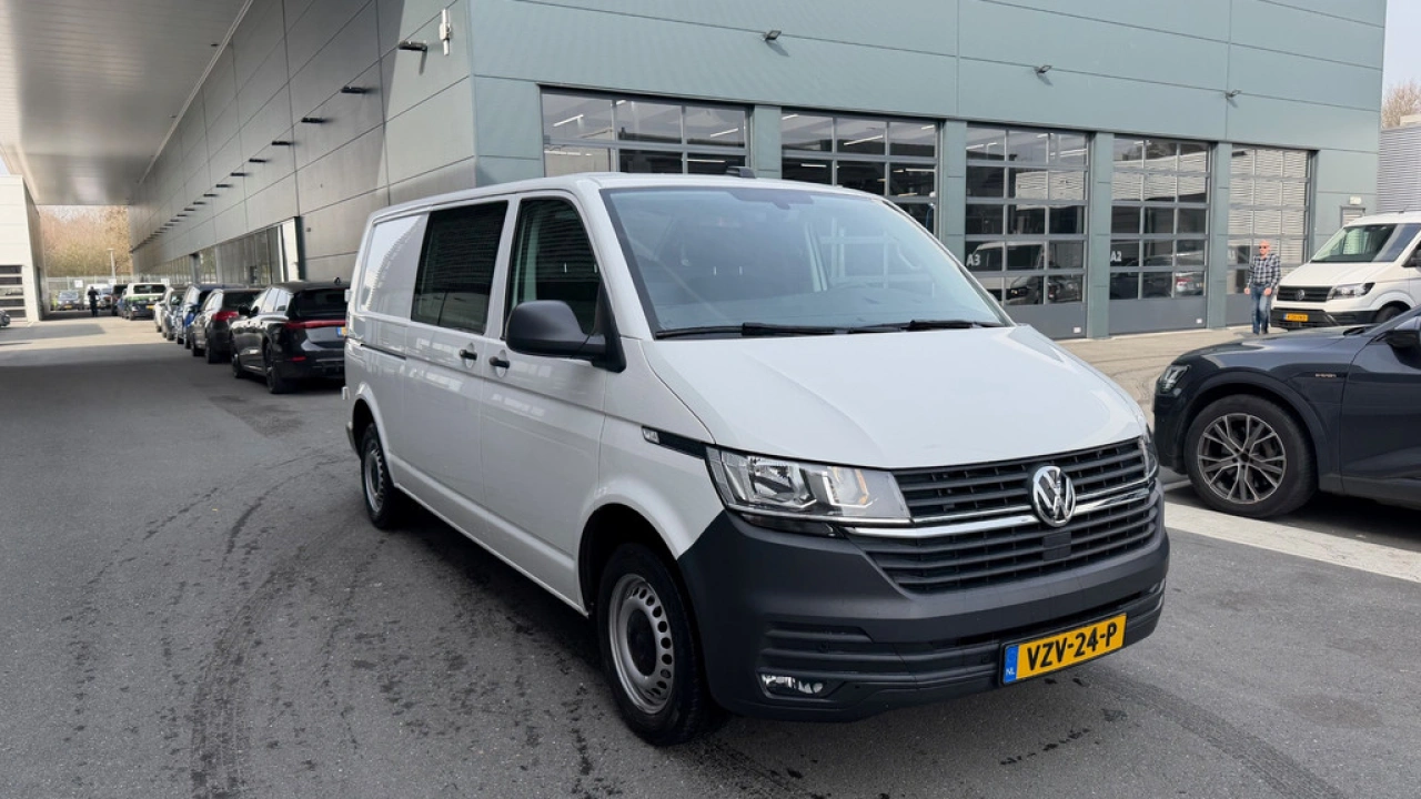 VW Bedrijfswagens Transporter L2H1 2.0 TDI 150pk DSG 3.2T Comfortline