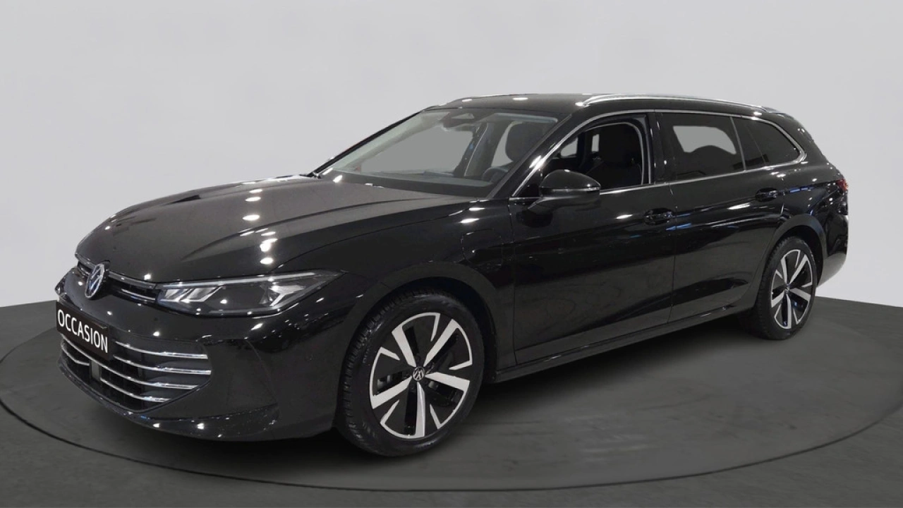 Volkswagen Passat Variant 1.5 eHybrid Business | Design Pakket | Trekhaak | Interieur Pakket |
