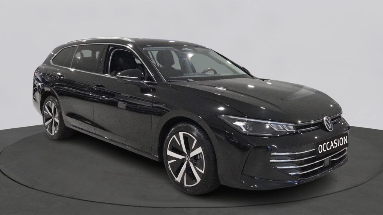 Volkswagen Passat Variant 1.5 eHybrid Business | Design Pakket | Trekhaak | Interieur Pakket |