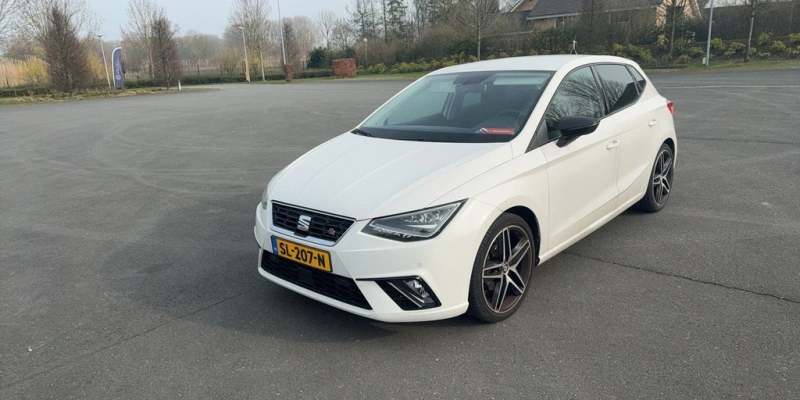 SEAT Ibiza 1.0 TSI 115pk FR Business Intense DSG