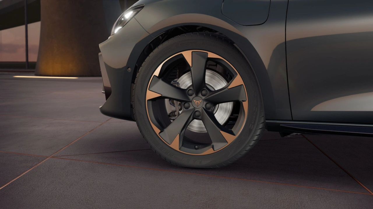 CUPRA Leon 1.5 TSI e-Hybrid 204 6DSG Business