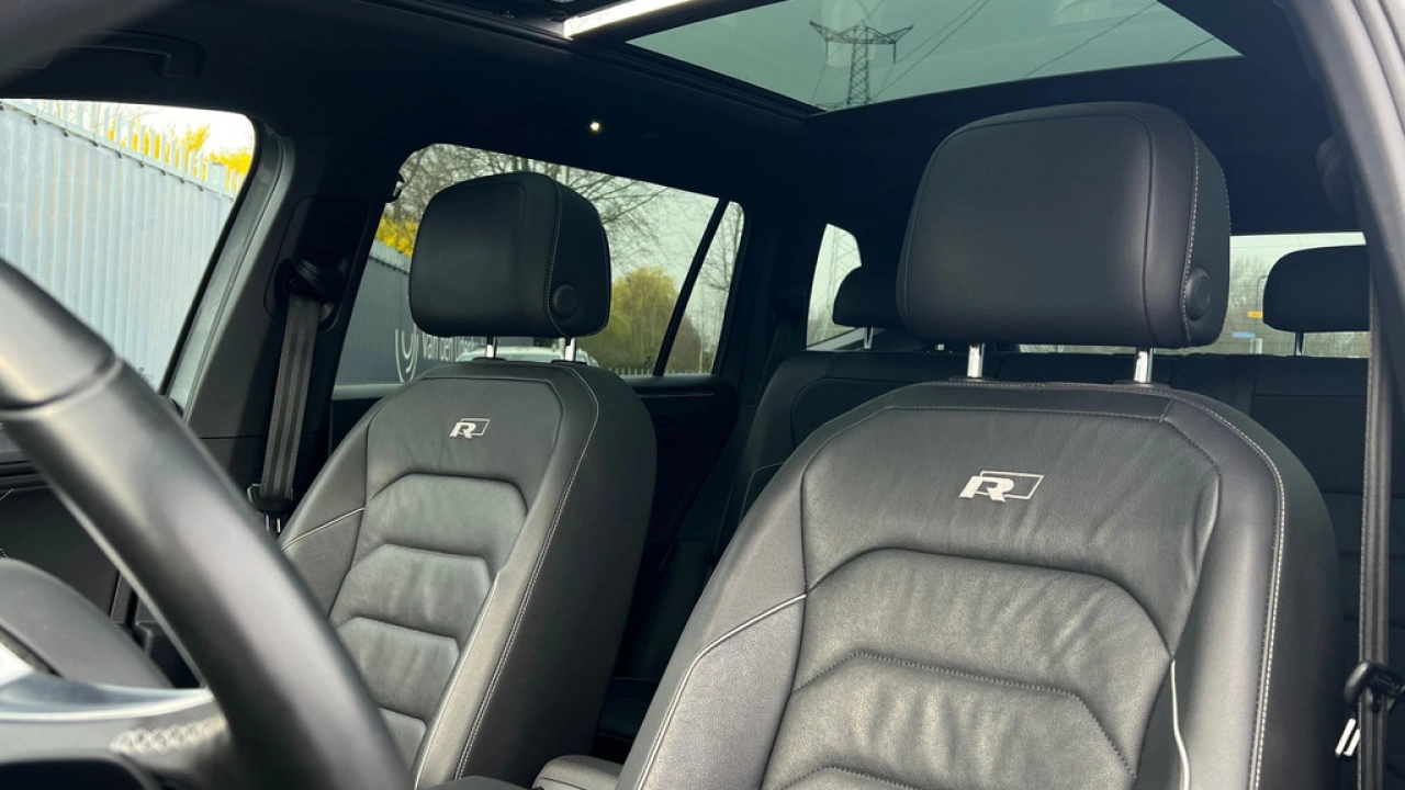 Volkswagen Tiguan Allspace 1.5 TSI 150pk DSG Highline Business R 5p. Leder Panoramadak