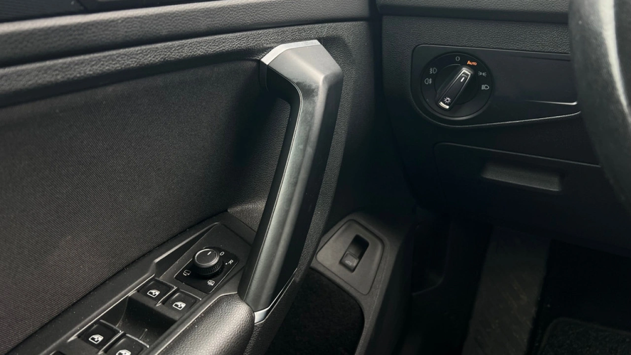 Volkswagen Tiguan 1.4 TSI ACT 150pk DSG Highline R-Line Navigatie