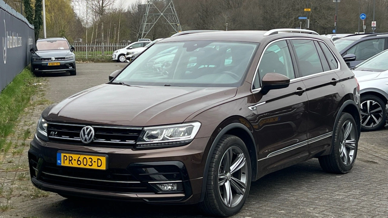 Volkswagen Tiguan 1.4 TSI ACT 150pk DSG Highline R-Line Navigatie
