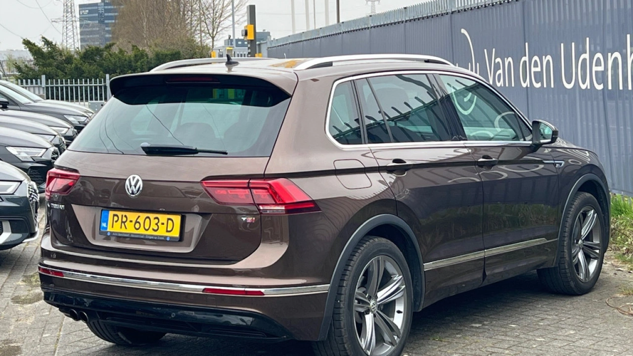 Volkswagen Tiguan 1.4 TSI ACT 150pk DSG Highline R-Line Navigatie