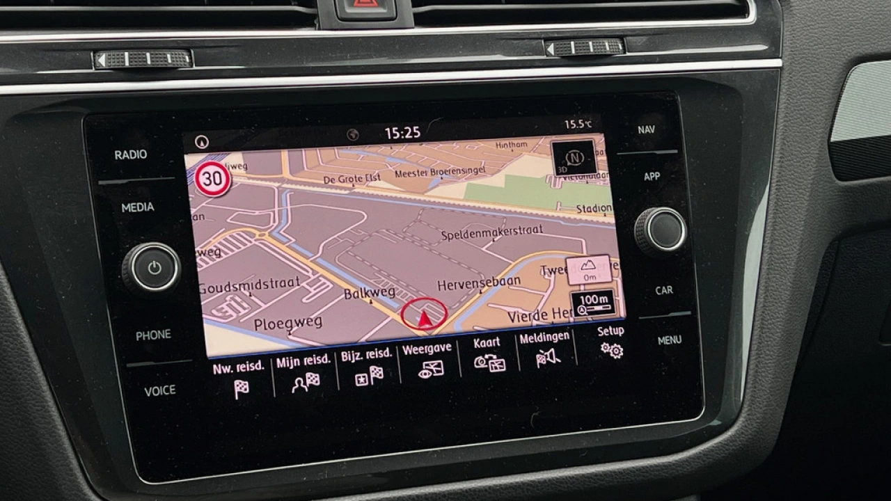 Volkswagen Tiguan 1.4 TSI ACT 150pk DSG Highline R-Line Navigatie