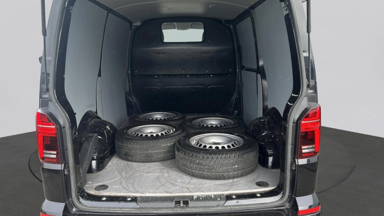 VW Bedrijfswagens Transporter L1H1 2.0 TDI 150pk